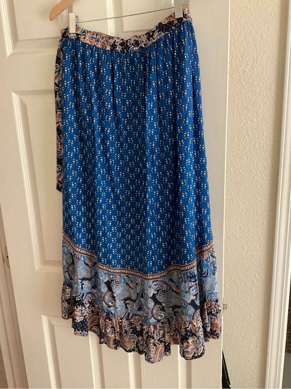 Christian Siriano Blue Paisley ruffled tiered Maxi Skirt - Picture 4 of 8